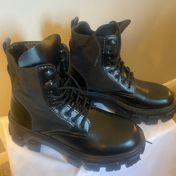 Combat boots Black vegan leather|8.5 - Picture 2 of 3